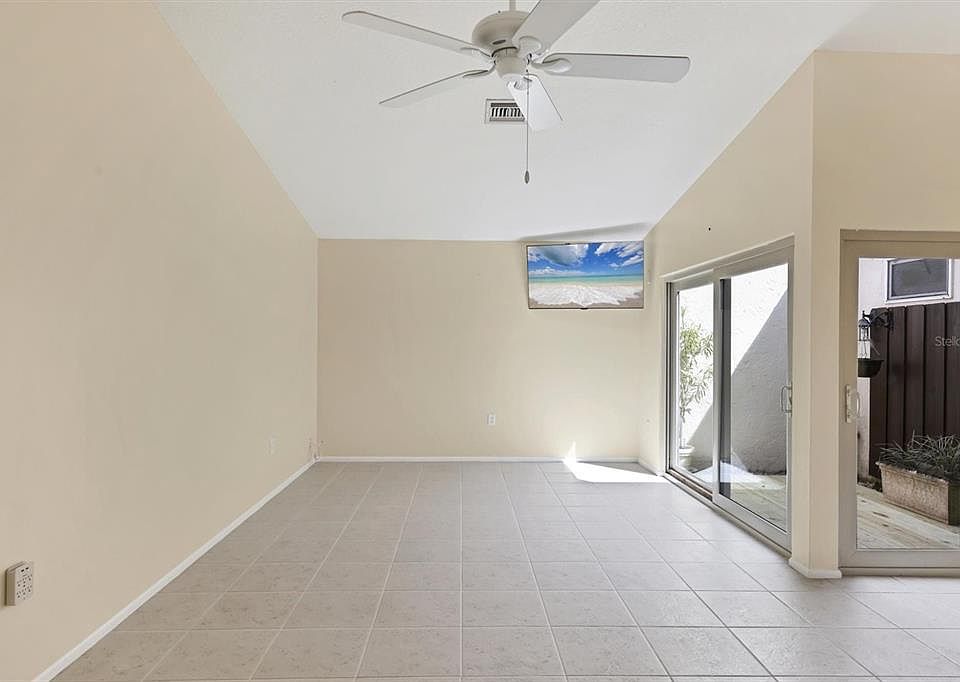 1st image of 3638 Glen Oaks Manor Dr #3638