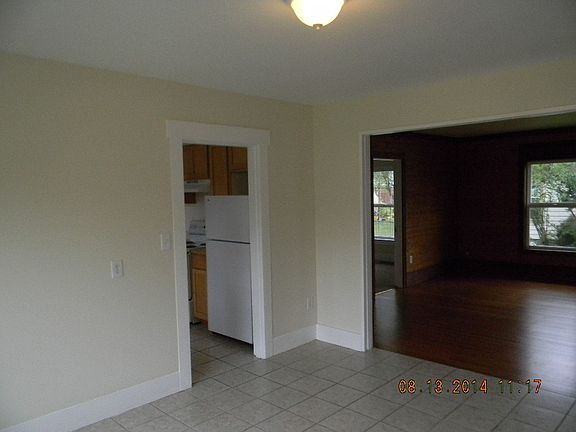 3rd image of 600 Jameson Ave