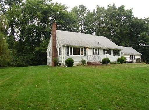 2nd image of 296 Kenoza St