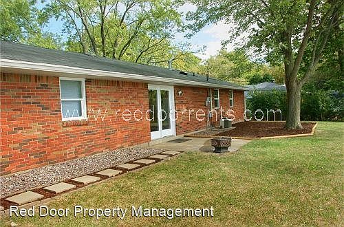 2nd image of 10439 E Chris Dr