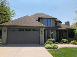 198 Country Rd, Yorkville, IL 60560