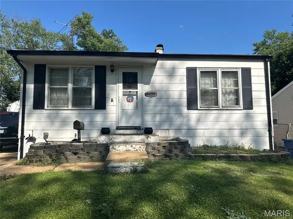 3290 W Tennyson Ave, Saint Louis, MO 63114