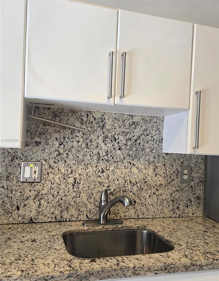 San Marco Villas Condo — Photo 3