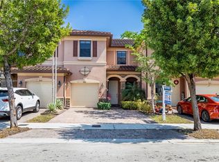 9045 W 33rd Ave, Hialeah, FL 33018