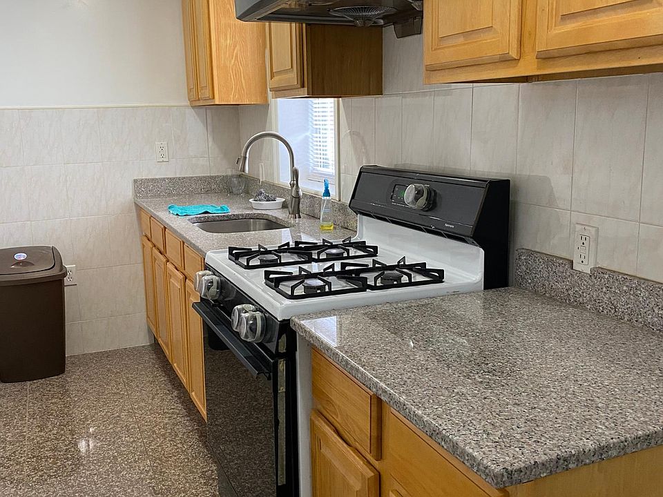 1st image of 540 Logan Ave #1