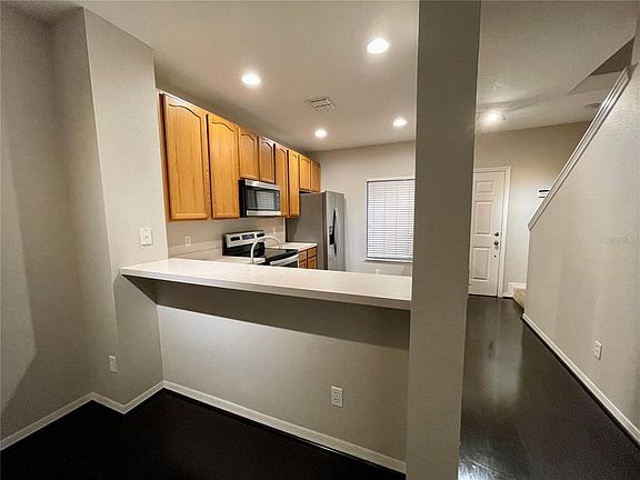 3rd image of 10978 Savannah Wood Dr #155