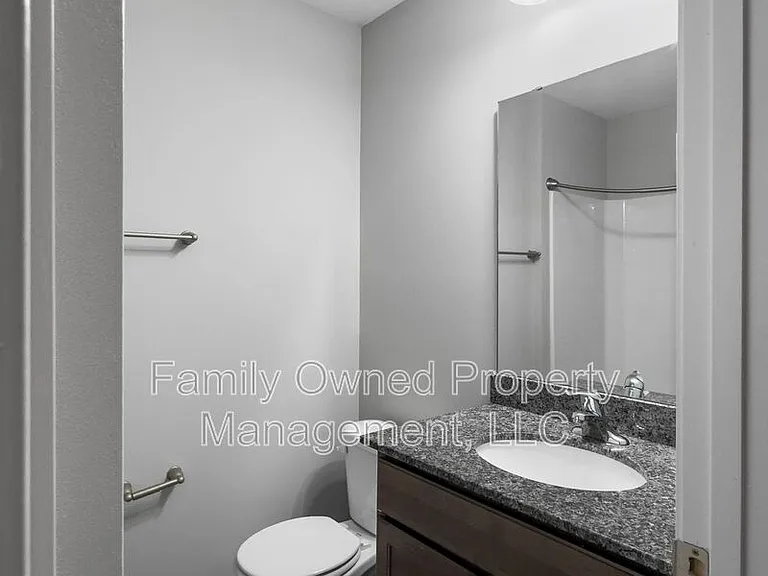 270 Jackson St — Photo 17