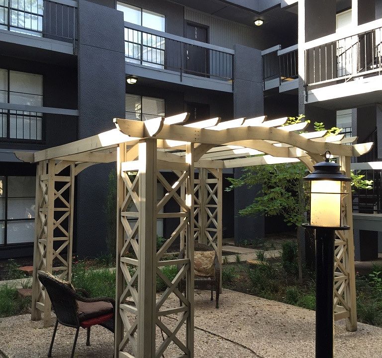 1st image of 2722 Throckmorton St APT 105