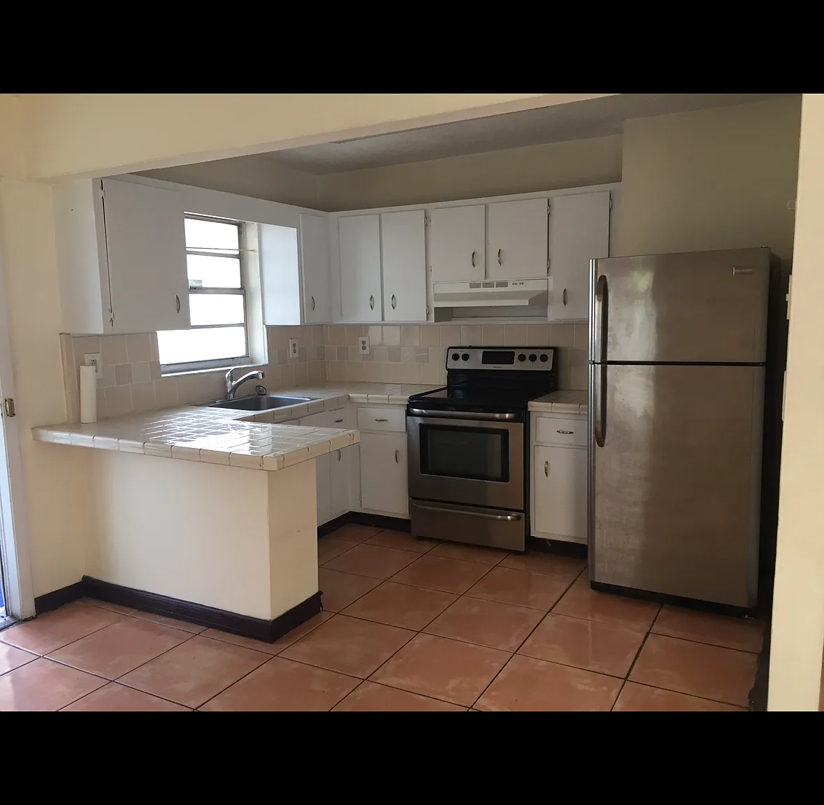 2 bed, 2068 sqft, $2,575 — Photo 3