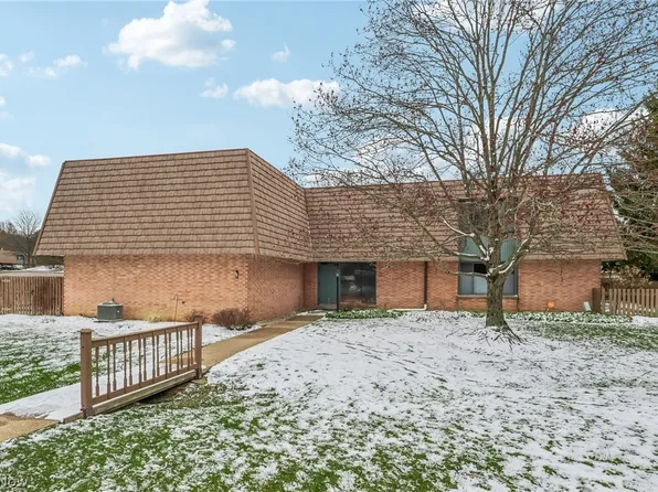 479 W Streetsboro St APT B, Hudson, OH 44236