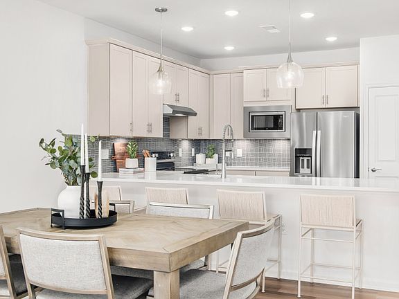 Functional Floor Plan - Perfect for Entertaining