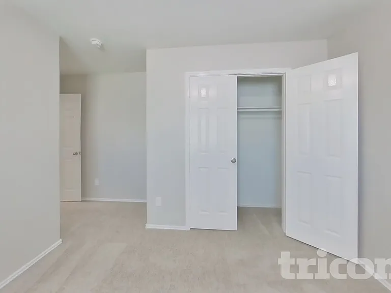 8515 Bartletts Harbor Ct — Photo 14
