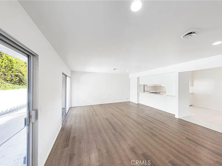 308 E Avenida Cordoba — Photo 13