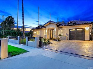 18273 Valley Vista Blvd, Tarzana, CA 91356