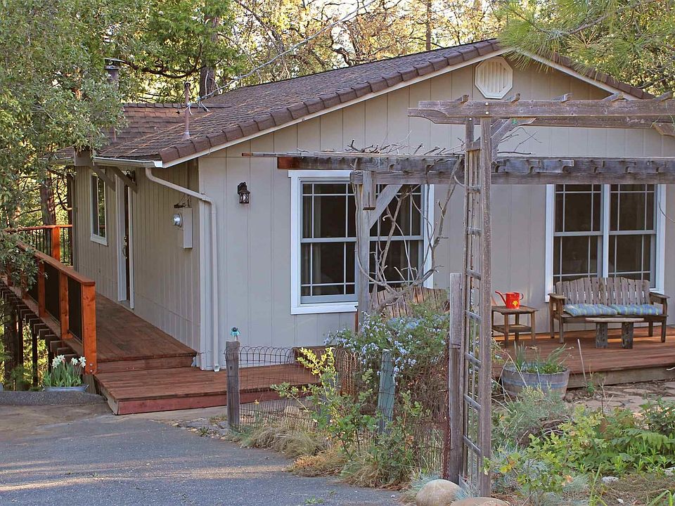 1st image of 20020 Bluebell Ct