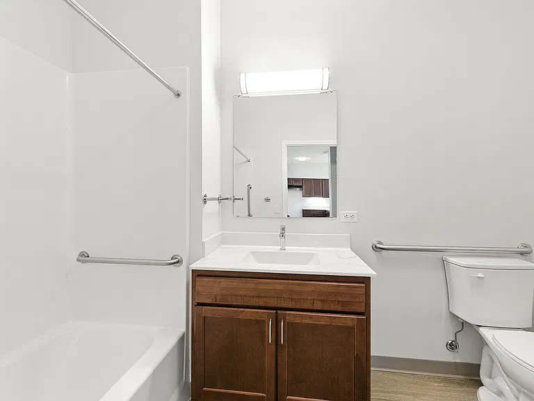 750 Tower Dr — Photo 4