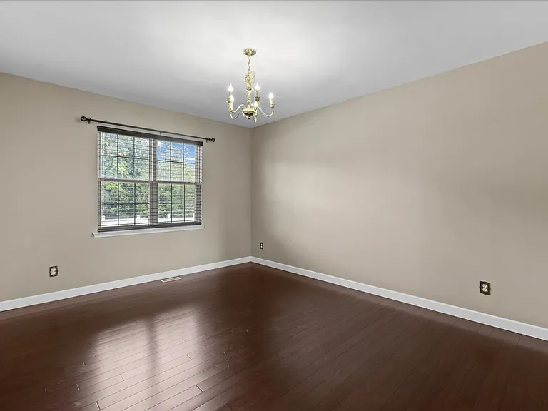 49 Equestrian Dr — Photo 15