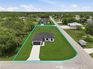 765 Chambers ST E, LEHIGH ACRES, FL 33974