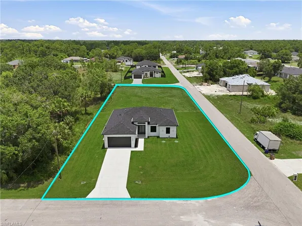 765 Chambers ST E, LEHIGH ACRES, FL 33974