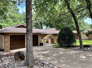 5303 Falcon Wood Ct, Arlington, TX 76016