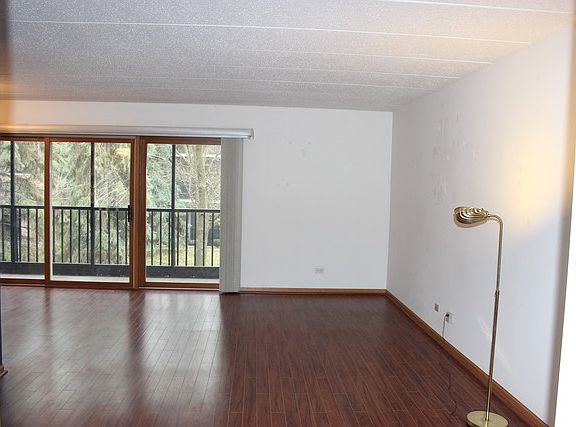 3rd image of 4939 E Circle Dr APT 204