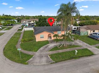 San Sebastian Unit No 5, Miami, FL 33175