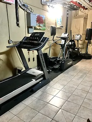 Rented by TurnKey NY LLC | media 32