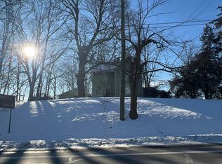 4061 Cass Elizabeth Rd, Waterford, MI 48328