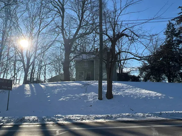4061 Cass Elizabeth Rd, Waterford, MI 48328