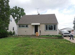 15604 Walvern Blvd, Maple Heights, OH 44137