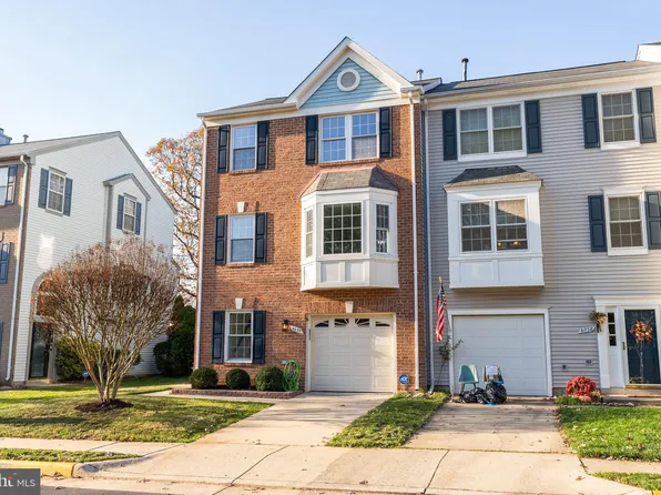 6030 Lands End Ln, Alexandria, VA 22315