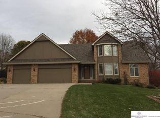1411 N 128th Cir, Omaha, NE 68154