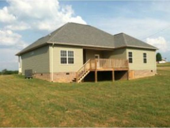 4th image of 1065 Henderson Ct