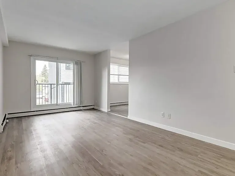 26 Maxwell Cres — Photo 15