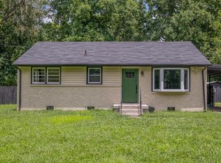 1811 Meadowgreen Dr, Murfreesboro, TN 37130