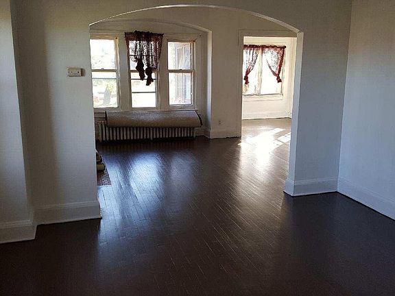 Dining room & living rm