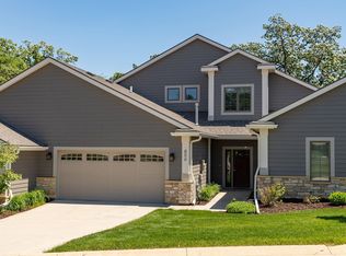 806 Panorama Cir NW, Rochester, MN 55901