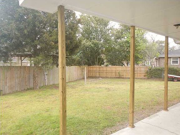 2nd image of 797 Piccadilly Dr