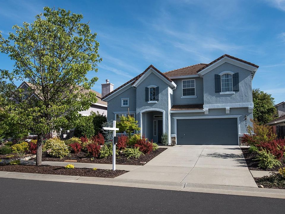 1st image of 124 Clydesdale Way