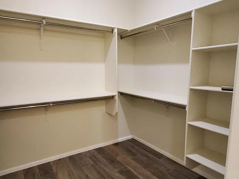 5020 Kenner Way — Photo 8
