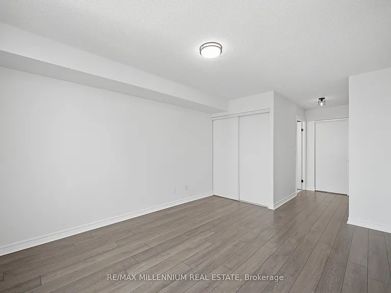 68 Corporate Dr #1532 — Photo 22