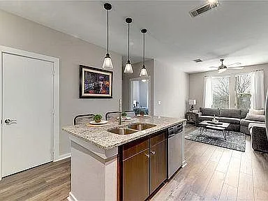 1900 Barton Springs Rd #5017 — Photo 7
