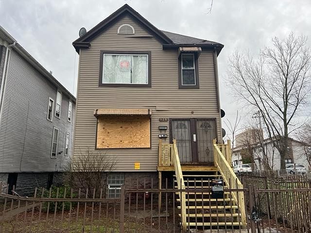 1st image of 529 W Englewood Ave