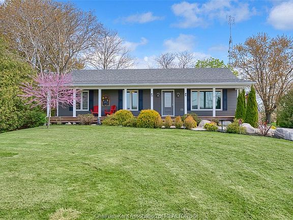 3rd image of 19357 Erieau Rd