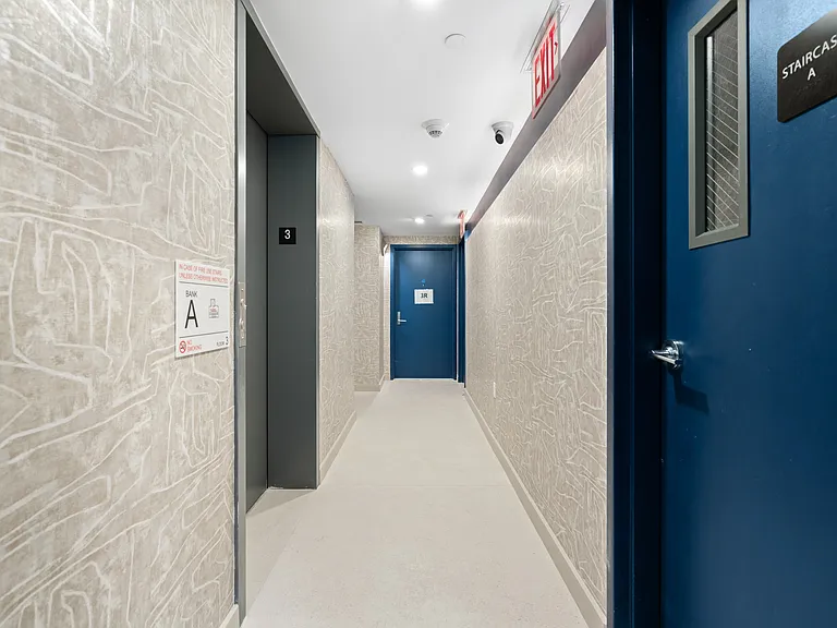 11 Weirfield St #4B — Photo 10