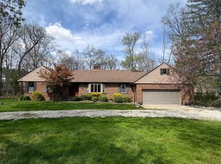2434 Carriage Rd, Powell, OH 43065