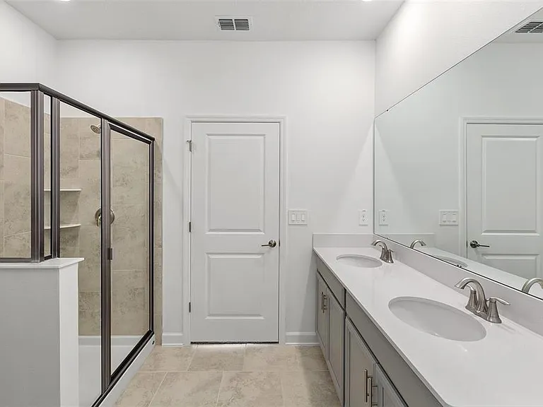 3039 Addison Blvd — Photo 8