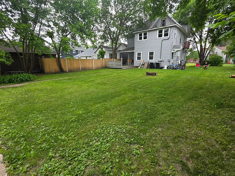 519 N Barstow St — Photo 2