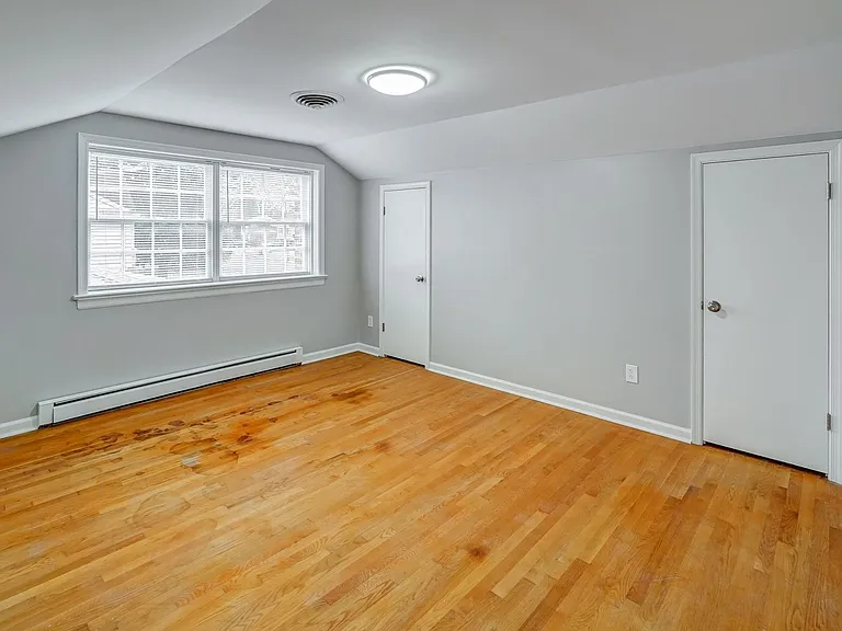 1621 Charrington Dr — Photo 21