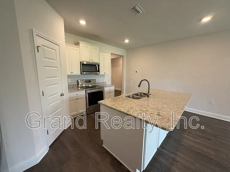 3757 Hawks Landing Cir — Photo 7